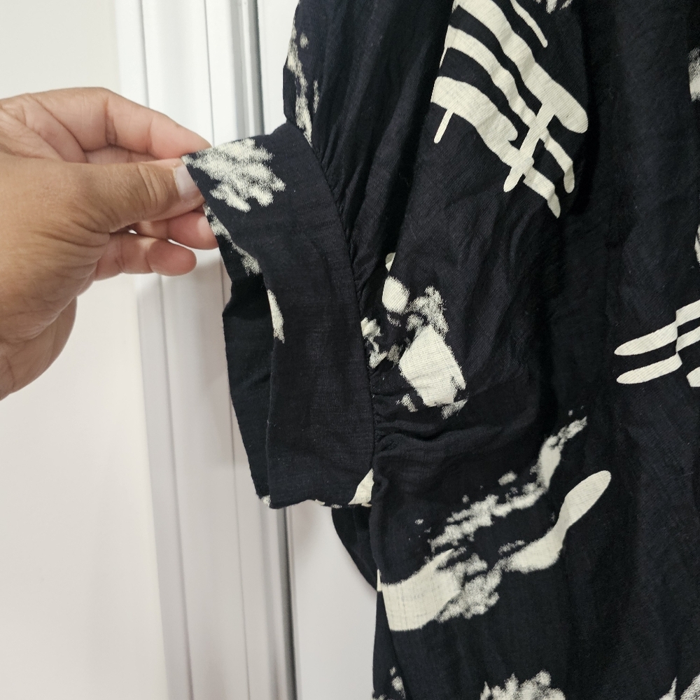 Patrizia Luca Black and White Abstract Women's Top Lagon Size 0/S{Extra Small} - Picture 8 of 11